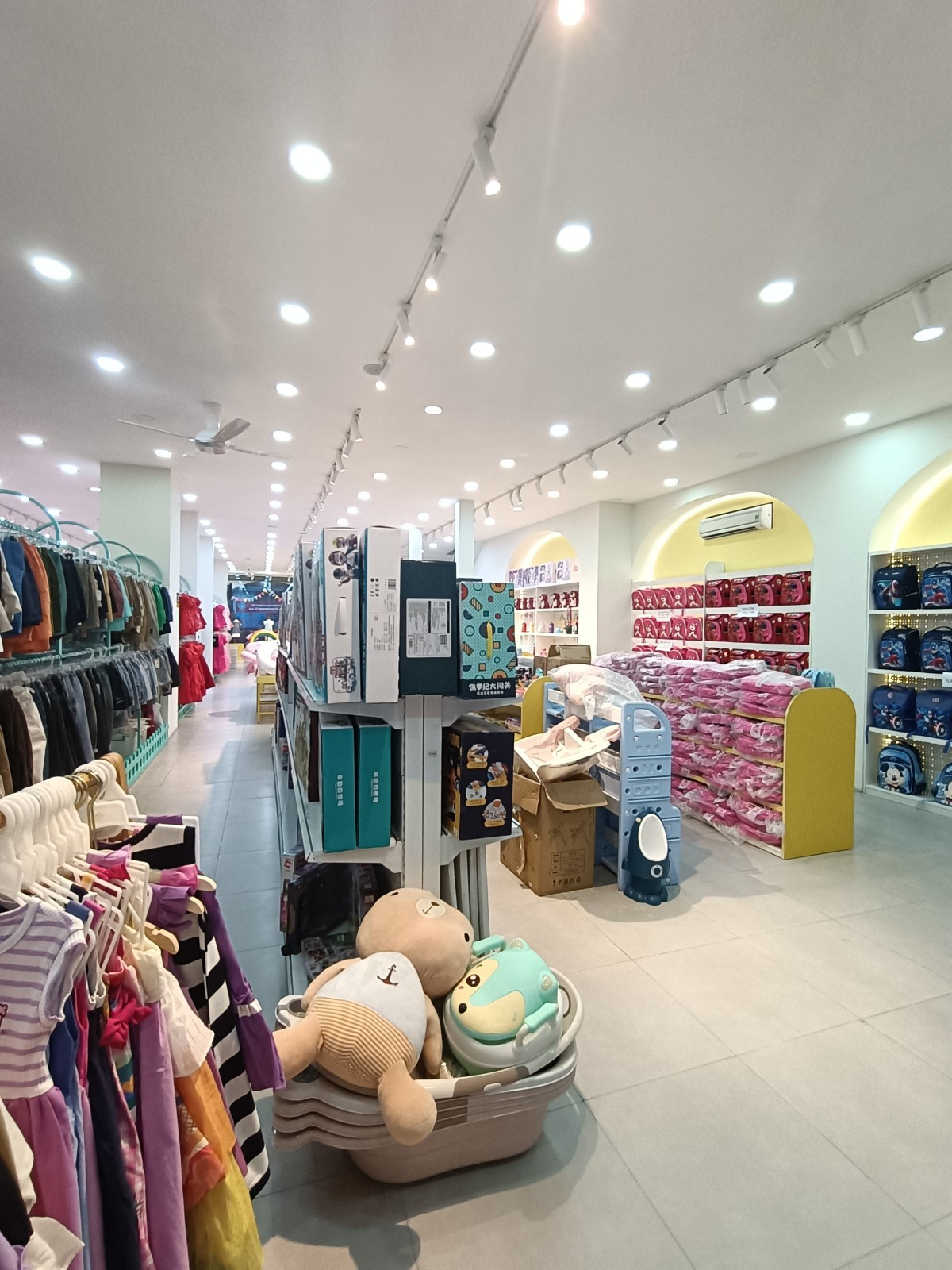 TÔN ĐỨC THẮNG 411m², 2 tầng, ngang 19m, dài 35m, giá 32 tỷ, Liên Chiểu Tỷ Phú