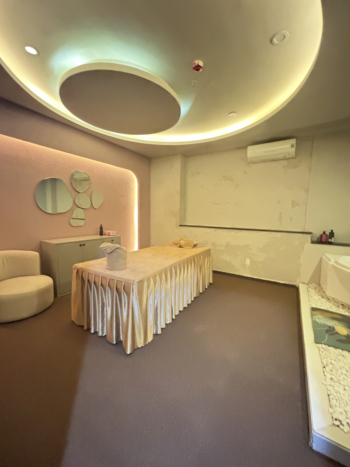 LÝ THÁNH TÔNG 262m², 6 tầng, ngang 10m, dài 26m, giá 68 tỷ, Sơn Trà