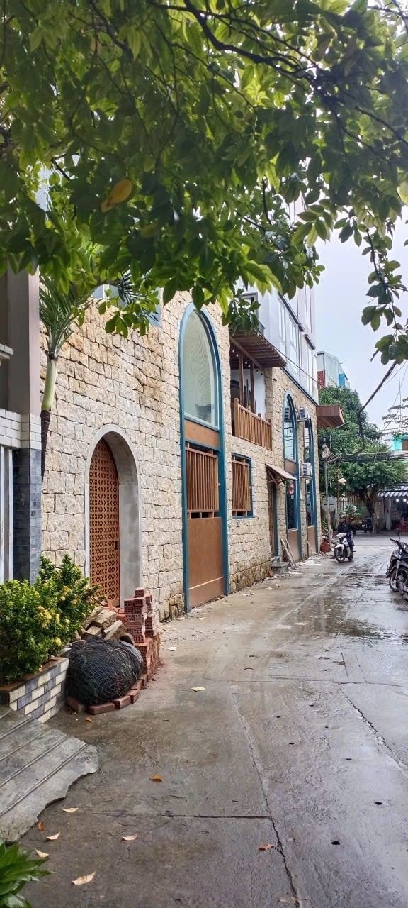 PHÓ ĐỨC CHÍNH 113m², 3 tầng, ngang 6.2m, dài 23m, giá 9.6 tỷ, Sơn Trà