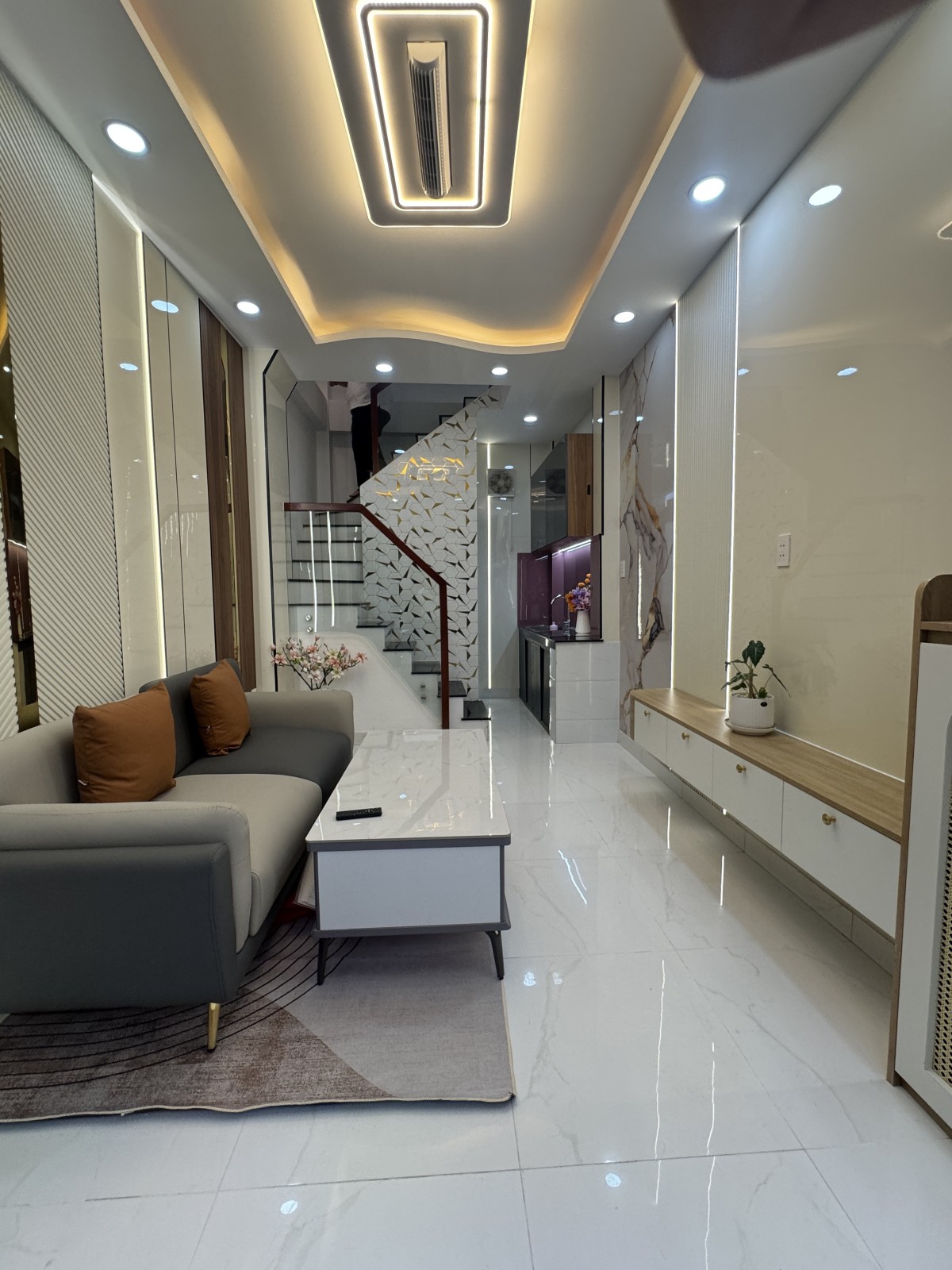 Bán nhà đường Cách Mạng Tháng Tám, Quận 3 - ảnh 4