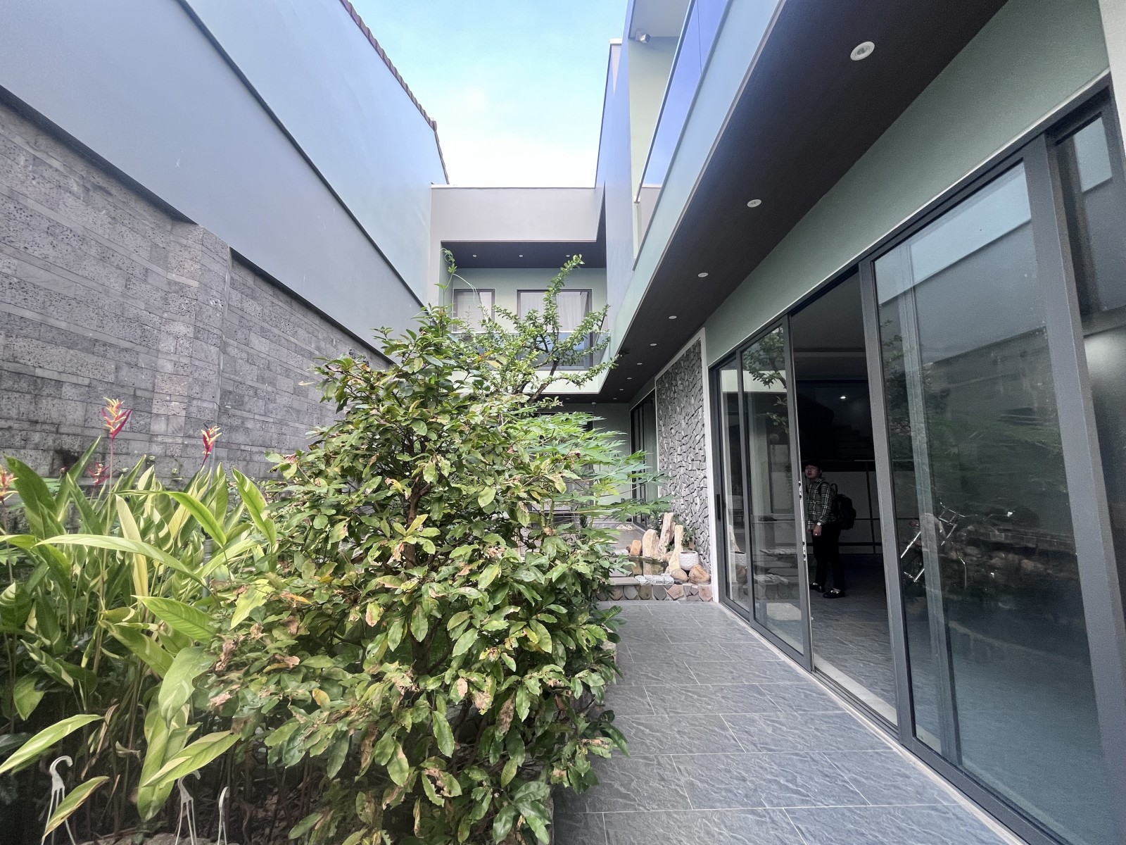 VÕ DUY DƯƠNG 250m², 2 tầng, ngang 10m, dài 25m, giá 12.8 tỷ, Liên Chiểu