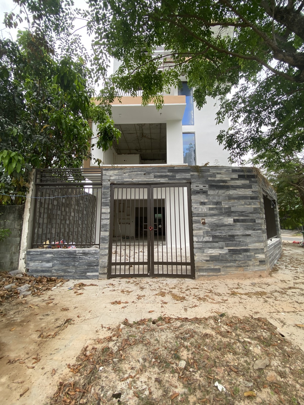 KHÁNH AN 11 185m², 4.5 tầng, ngang 9.5m, dài 20m, giá 9.7 tỷ, Liên Chiểu