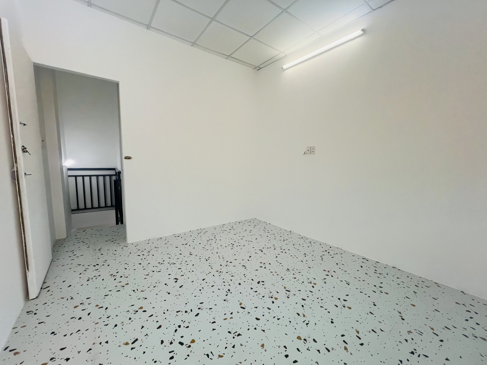 Bán nhà đường Nguyễn Thượng Hiền, Quận 3 - ảnh 5