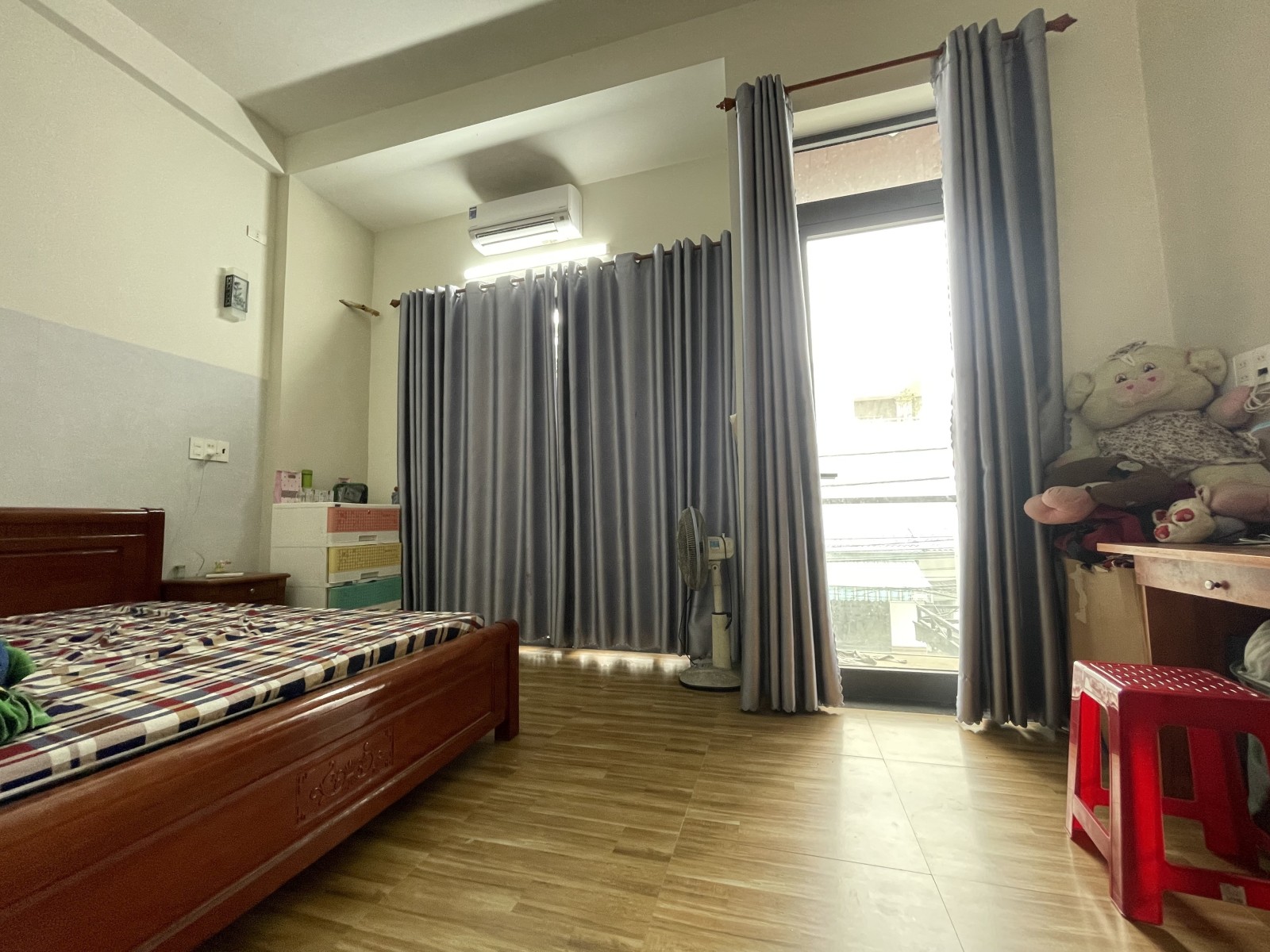 LÊ VĂN SĨ 70m², 3 tầng, ngang 5m, dài 14m, giá 6.85 tỷ, Liên Chiểu