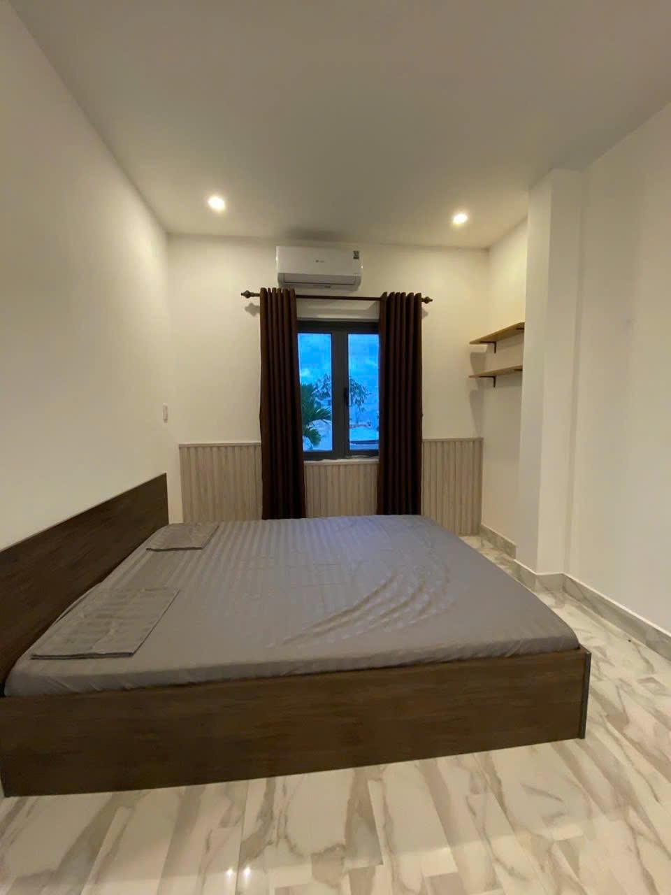ĐIỆN BIÊN PHỦ 123m², 4 tầng, ngang 4.4m, dài 5m, giá 9 tỷ, Thanh Khê