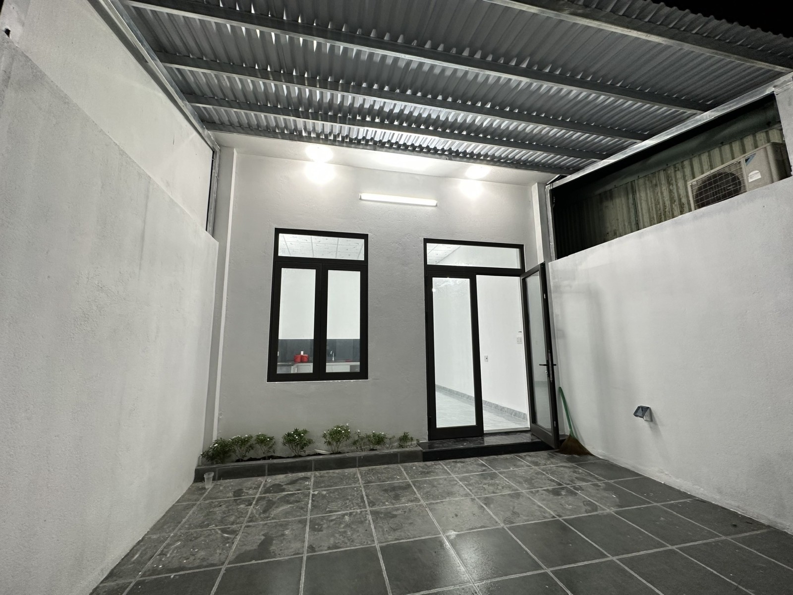 THỔ SƠN 1 100m², cấp 4, ngang 5m, dài 20m, giá 5.05 tỷ, Ngũ Hành Sơn