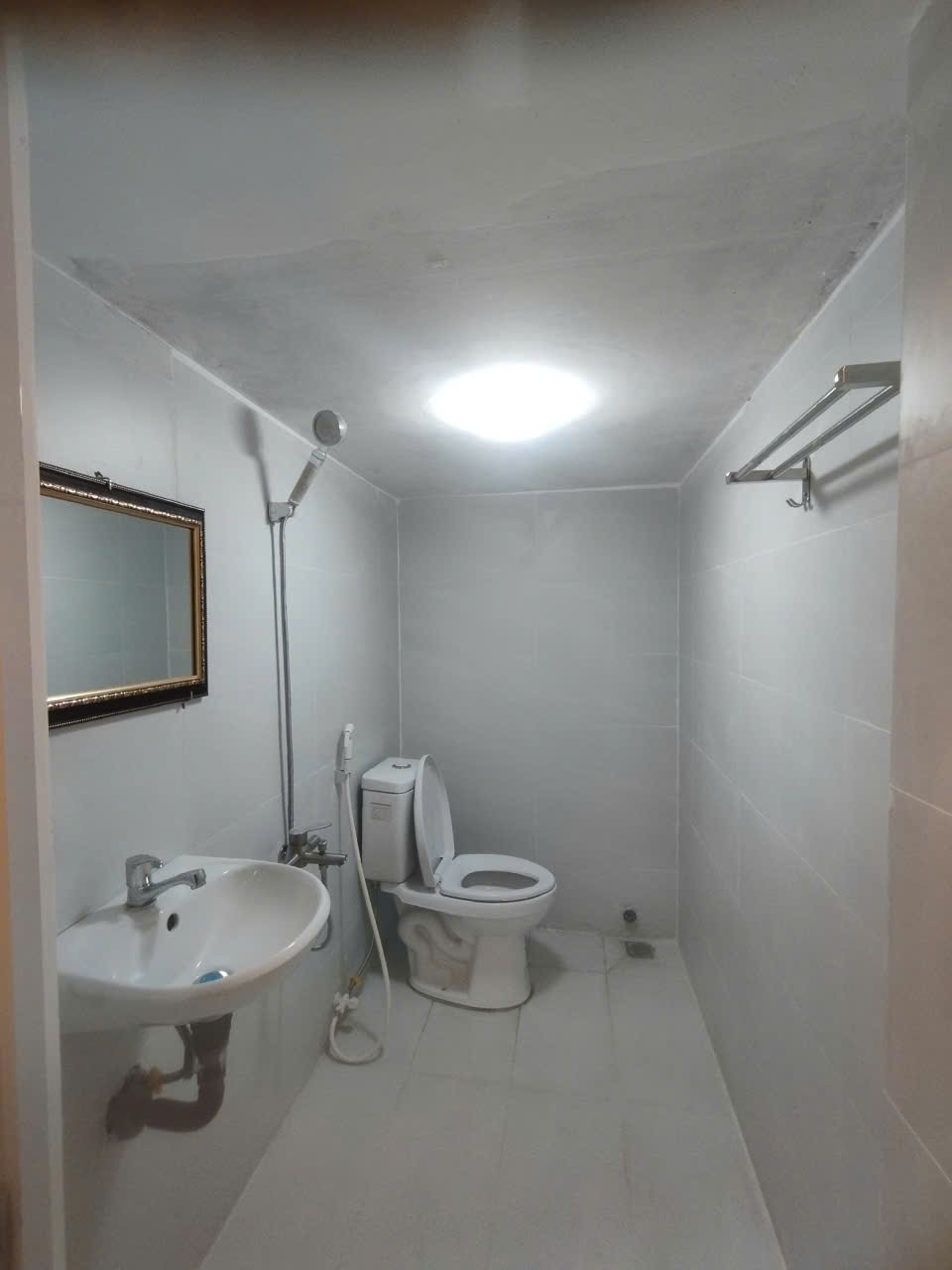 K126 CÁCH MẠNG THÁNG 8 100m², 3 tầng, ngang 5m, dài 20m, giá 6.55 tỷ, Cẩm Lệ