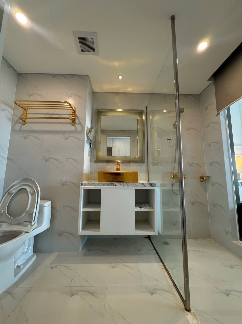 GOLDEN BAY 34m², 10 tầng, ngang 4.25m, dài 8m, giá 1.95 tỷ, Sơn Trà