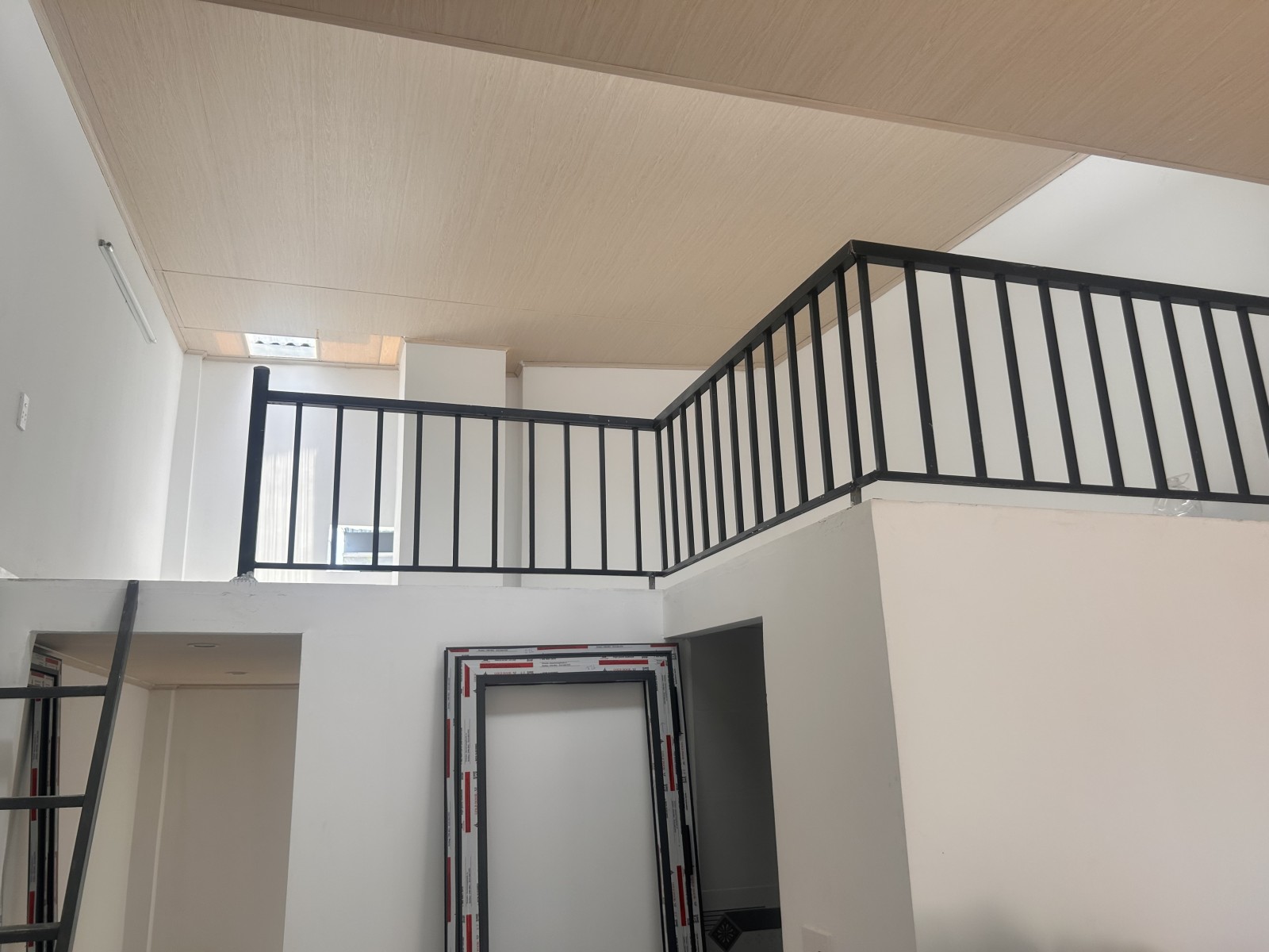 ĐINH TIÊN HOÀNG 90m², cấp 4, ngang 4.4m, dài 21m, giá 5.3 tỷ, Thanh Khê