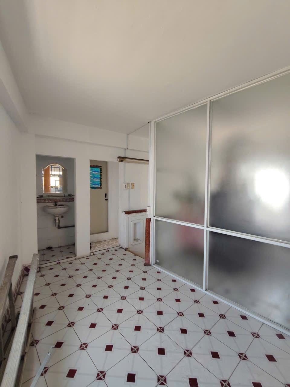 ĐIỆN BIÊN PHỦ 109m², 5 tầng, ngang 7m, dài 16m, giá 31.5 tỷ, Thanh Khê