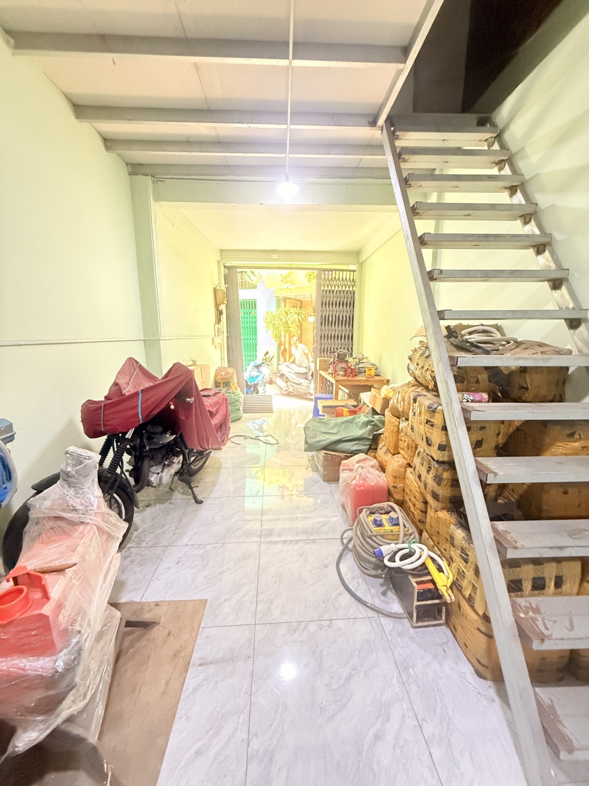 Bán nhà đường Sư Vạn Hạnh, Quận 10