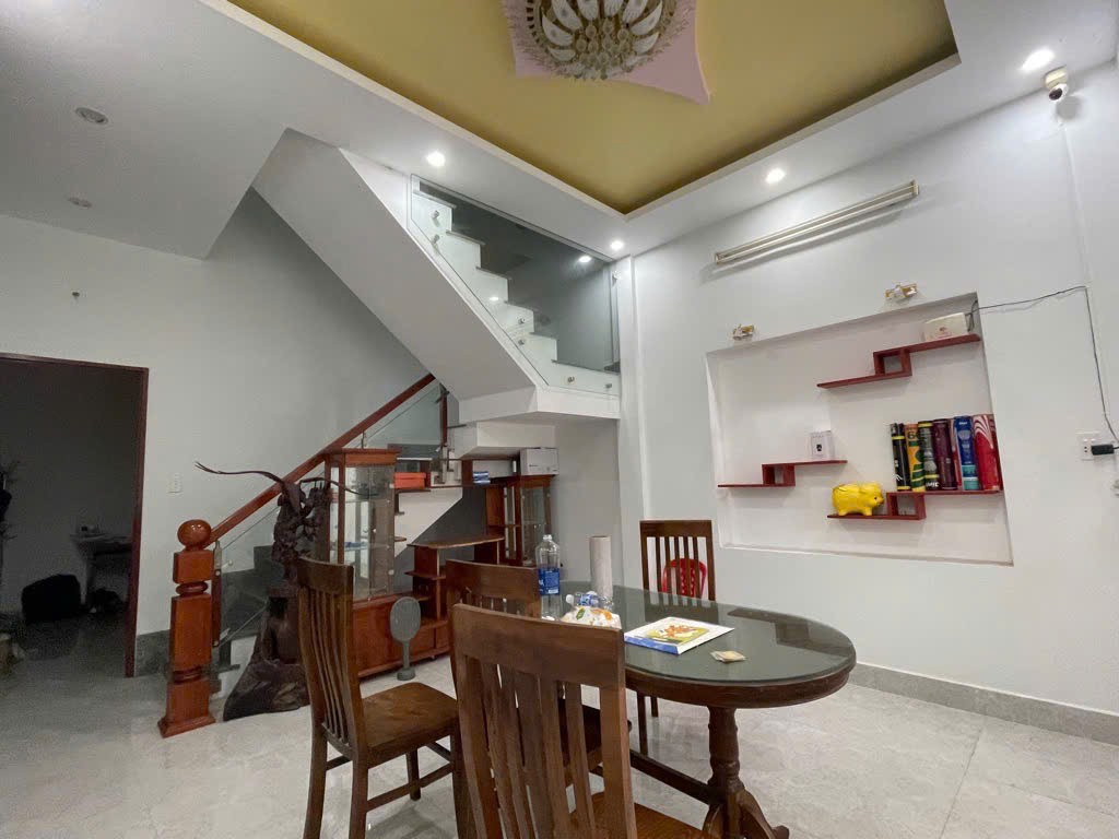 TRẦN TẤN 110m², 3 tầng, ngang 10m, dài 11.5m, giá 7.6 tỷ, Liên Chiểu