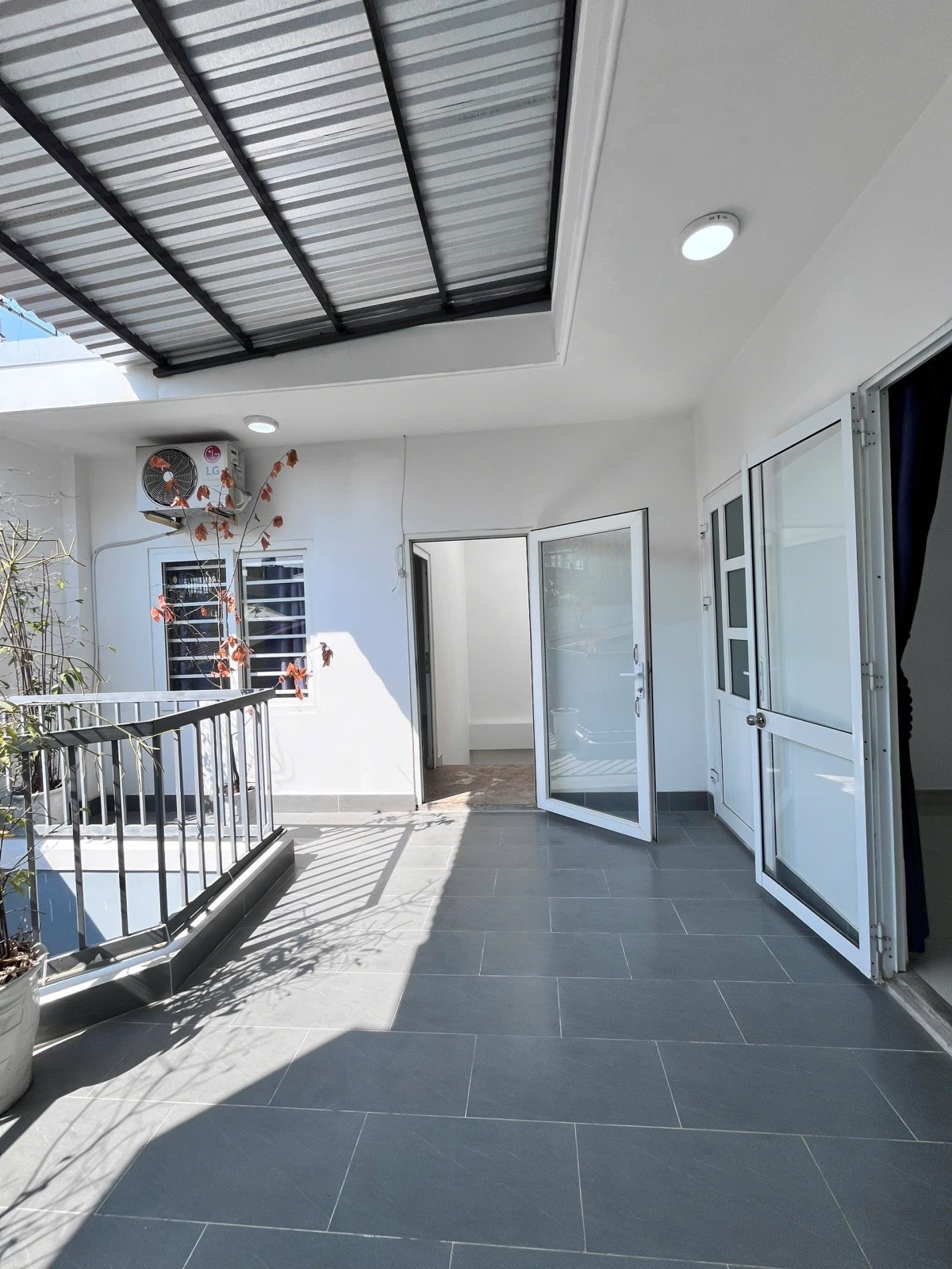 LƯƠNG NGỌC QUYẾN 71.9m², 3 tầng, ngang 9m, dài 8m, giá 6.5 tỷ, Hải Châu