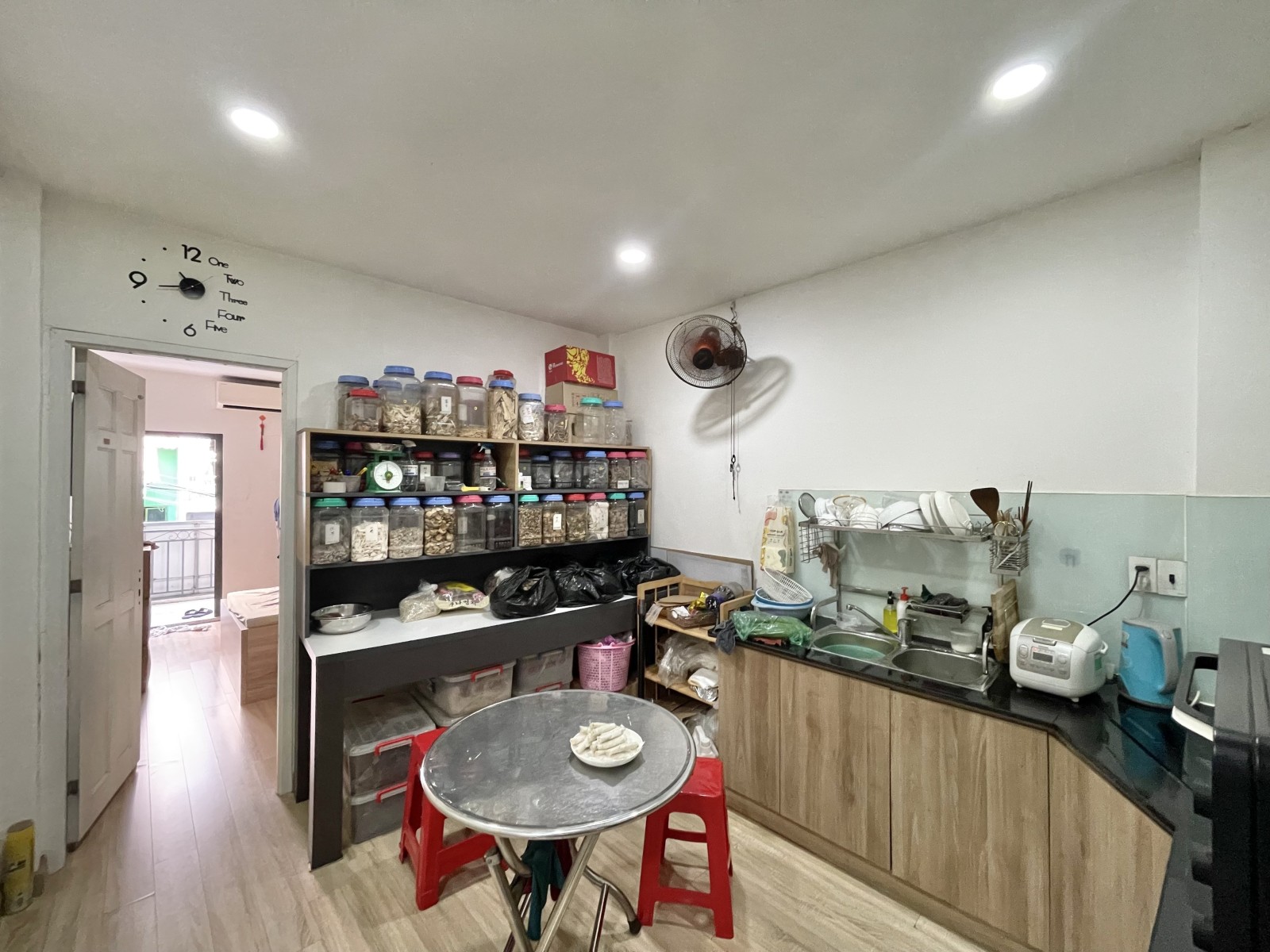 Bán nhà đường Trần Hưng Đạo, Quận 1 - ảnh 6