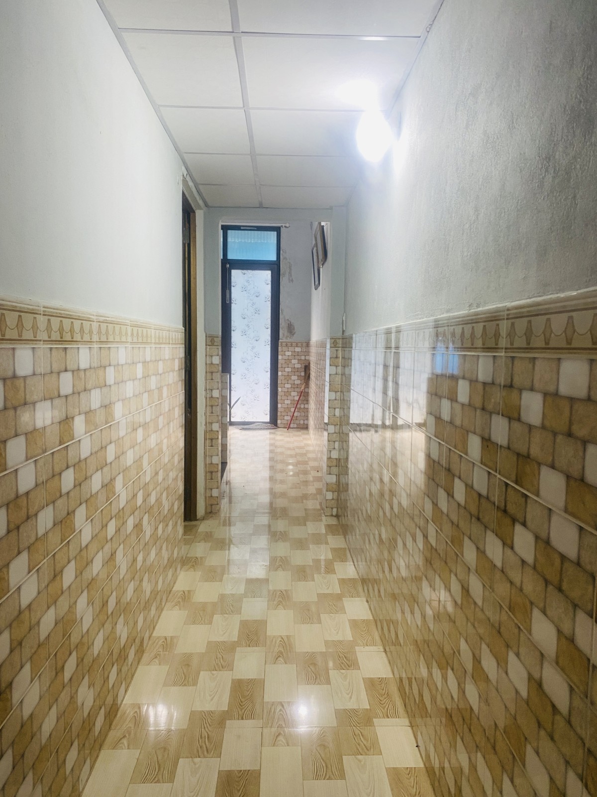 NGUYỄN PHÚ HƯỜNG 153m², 1.5 tầng, ngang 7.7m, dài 20m, giá 2.9 tỷ, Cẩm