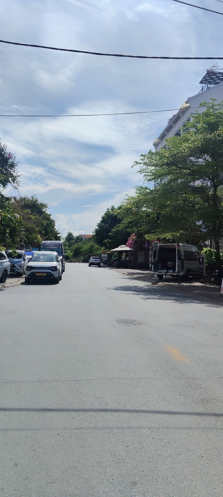 ĐÀO DUY TỪ 354m², cấp 4, ngang 14.1m, dài 25m, giá 49 tỷ