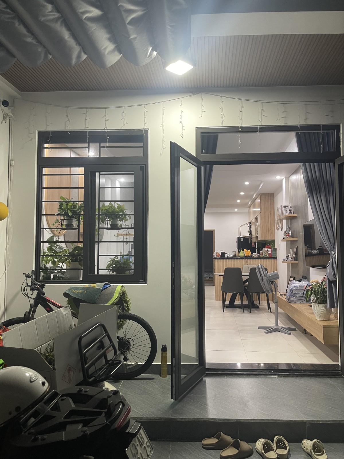 KHỐI PHỐ TỨ NGÂN 59.9m², 2 tầng, ngang 4m, dài 13.8m, giá 3.79 tỷ, Điện Bàn Đông