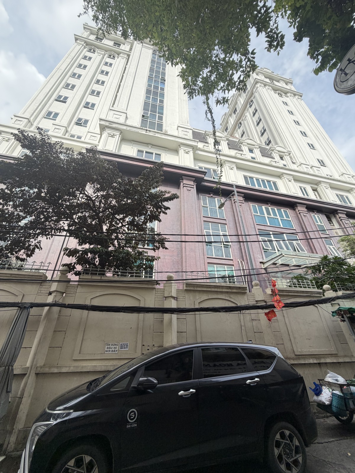 Bán nhà đường Cống Quỳnh, Quận 1