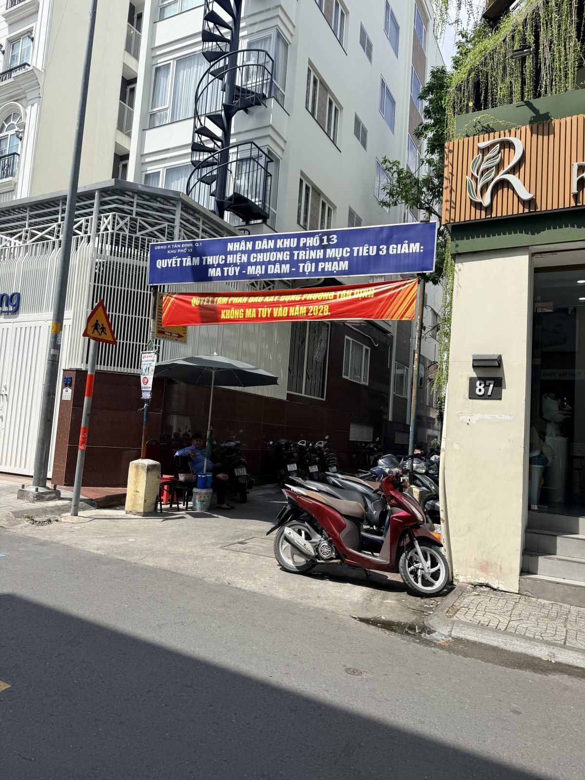 Bán nhà hẻm đường Thạch Thị Thanh, Quận 1 - ảnh 8