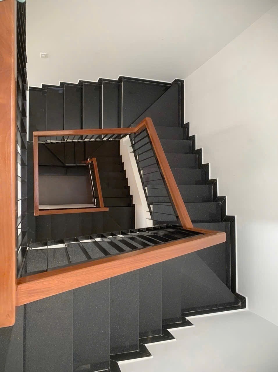 PHÙ ĐỔNG 154m², 3 tầng, ngang 7.8m, dài 20m, giá 9.9 tỷ, Cẩm Lệ