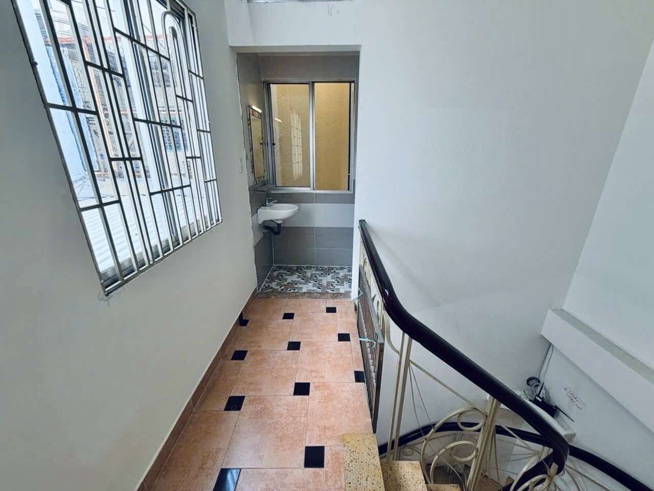 Bán nhà đường Cách Mạng Tháng Tám, Tân Bình - ảnh 3