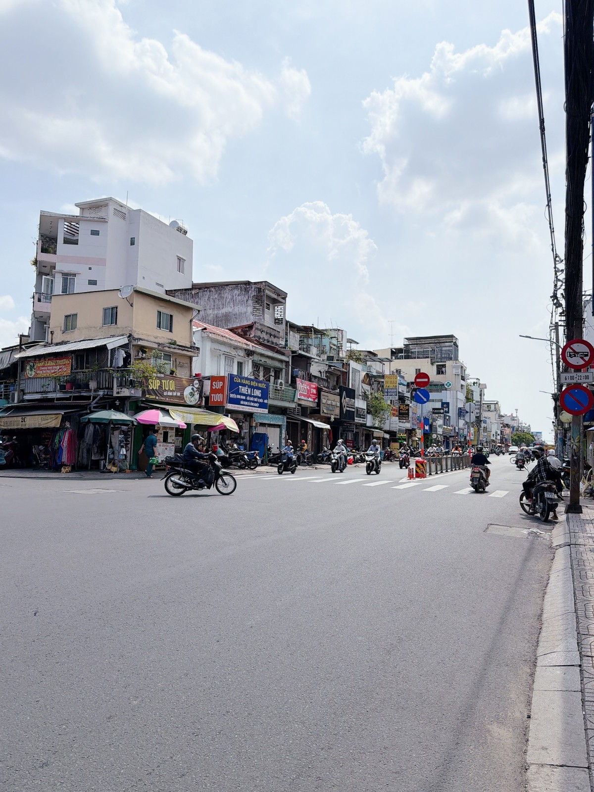 Bán nhà đường Cách Mạng Tháng Tám, Quận 3
