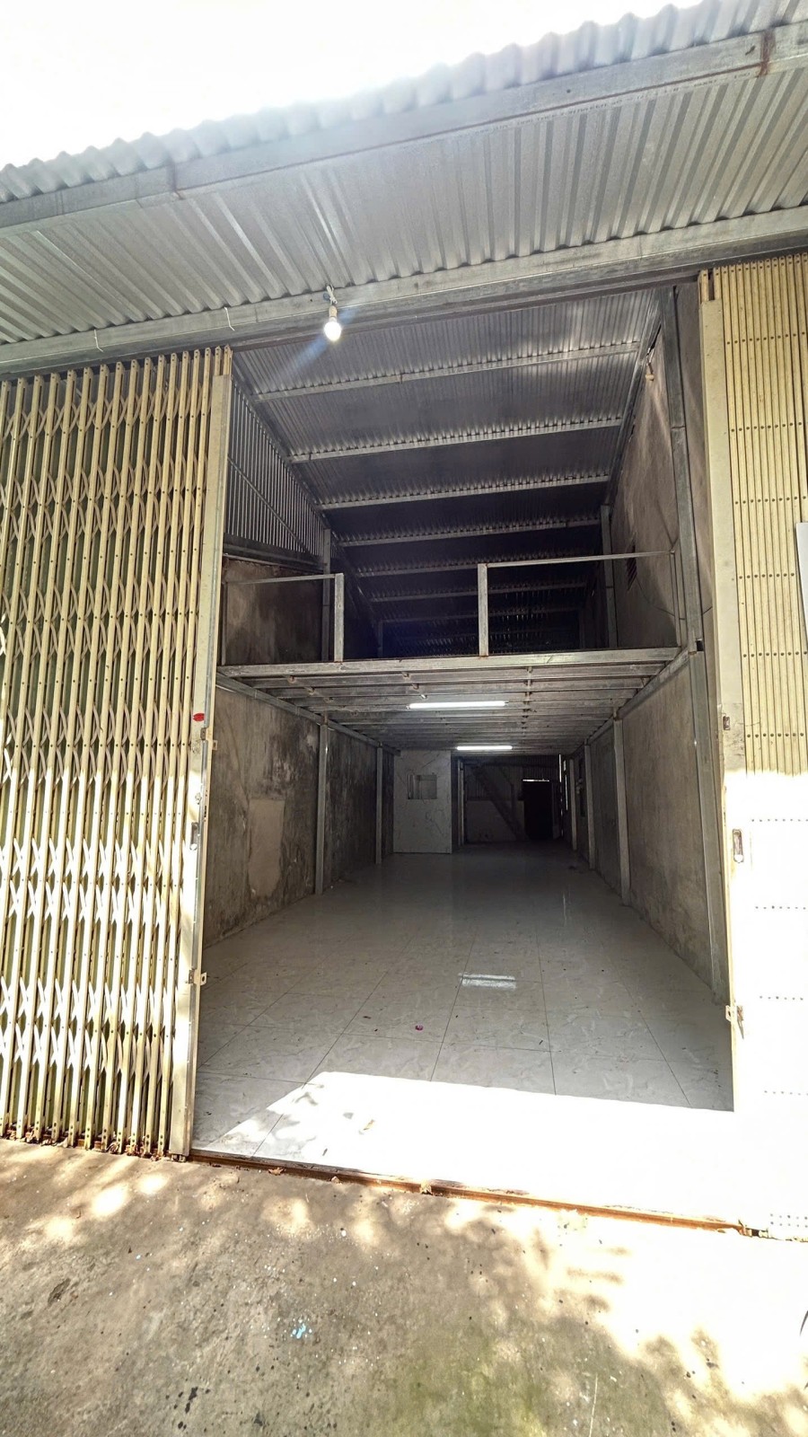K40 NGUYỄN HỮU THỌ 72m², cấp 4, ngang 4.4m, dài 16m, giá 5.3 tỷ, Hải Châu