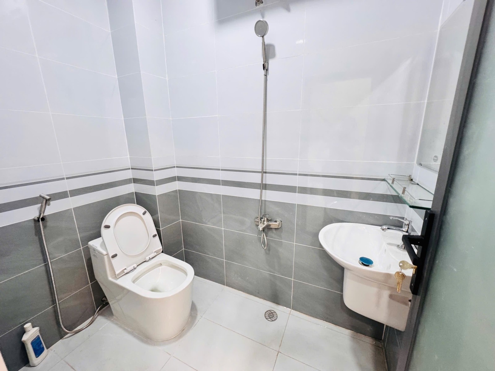 Bán nhà đường Trần Phú, Quận 5