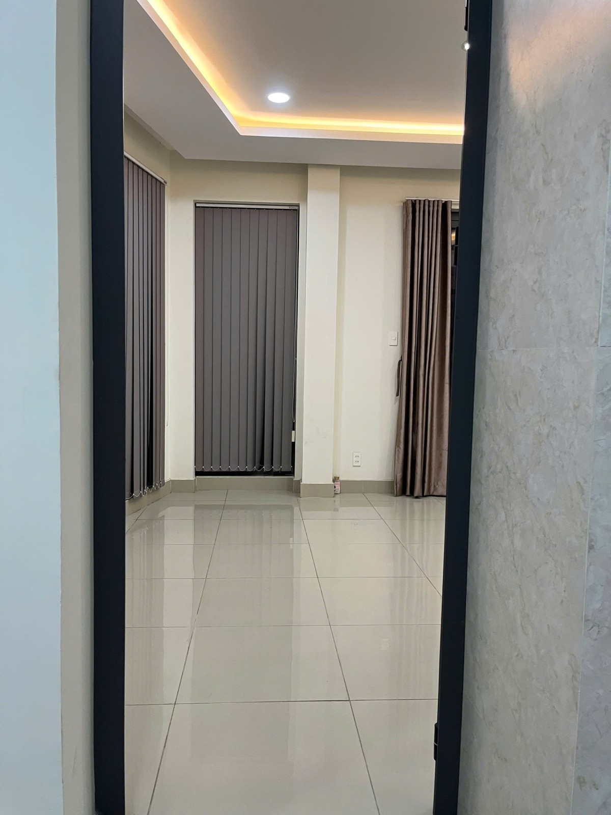 Bán nhà đường Nguyễn Thị Minh Khai, Quận 3 - ảnh 2