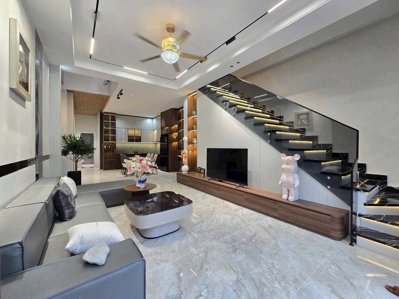 NGUYỄN CHÍCH 83m², 3 tầng, ngang 5m, dài 18m, giá 8.63 tỷ, Thanh Khê